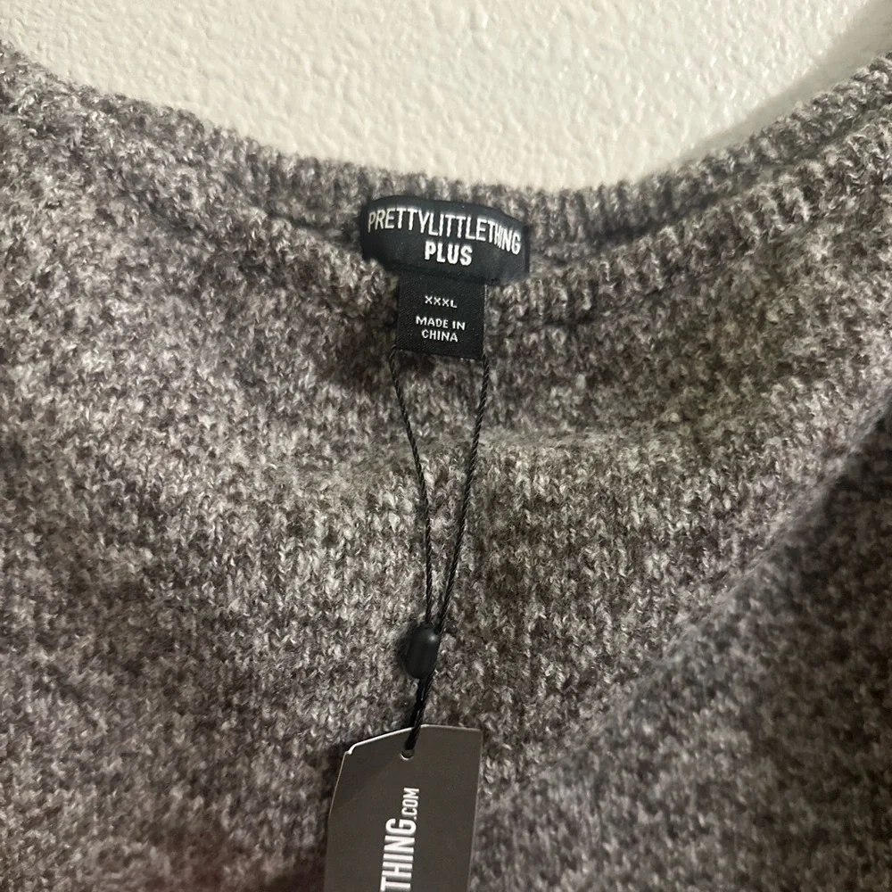 🐣NWT PrettyLittleThing Charcoal Off-Shoulder Sweater - Picture 9 of 12